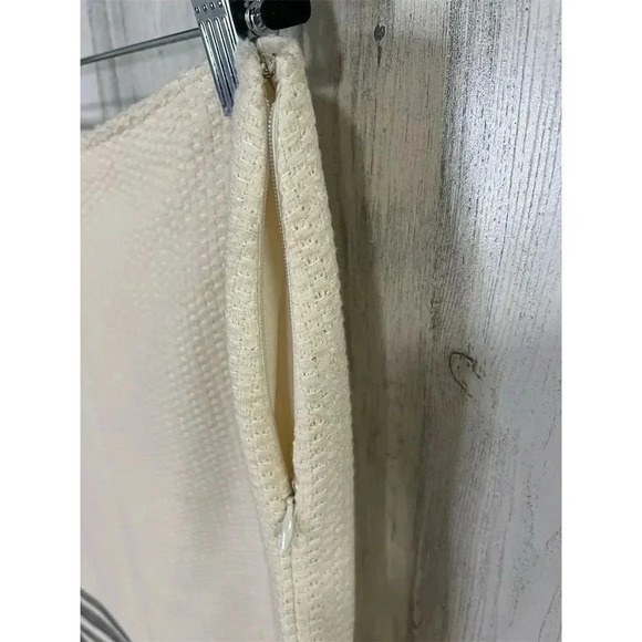 St. John Women's Ivory Pencil Skirt Size 14 Knee Length Formal Wear - Picture 5 of 7